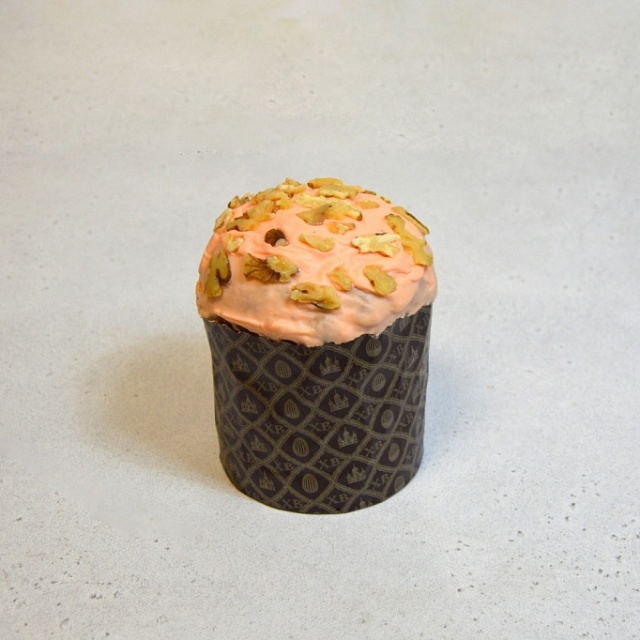 Кулич Яблонька (морковный с грецким орехом)