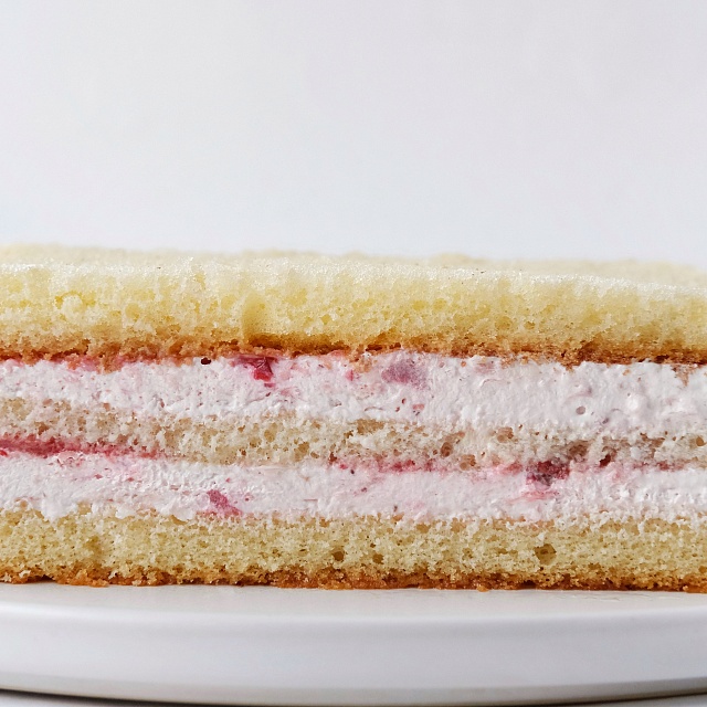 Ягода со сливками